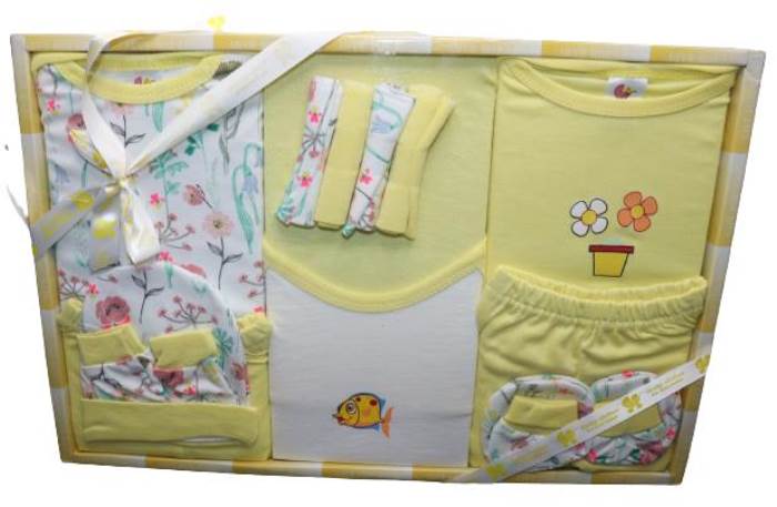 Baby Station Gift Set for New Born Unisex- 13 Pieces (YELLOW)