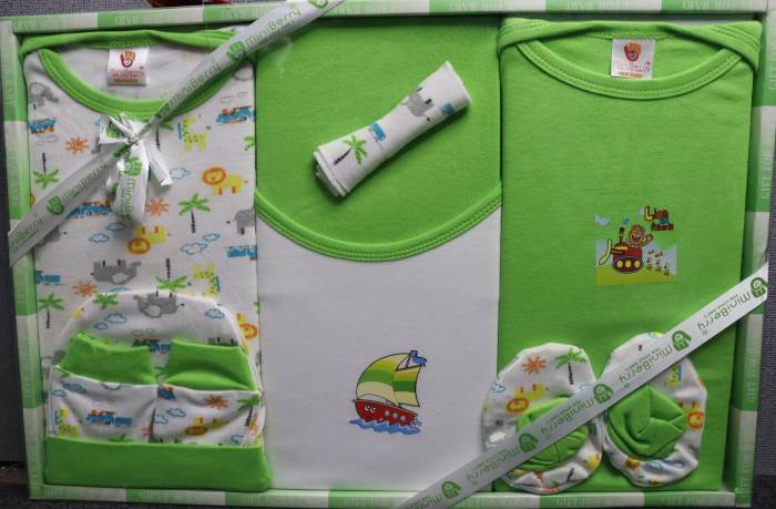 Baby Station Gift Set for New Born Unisex- 10 Pieces (GREEN)