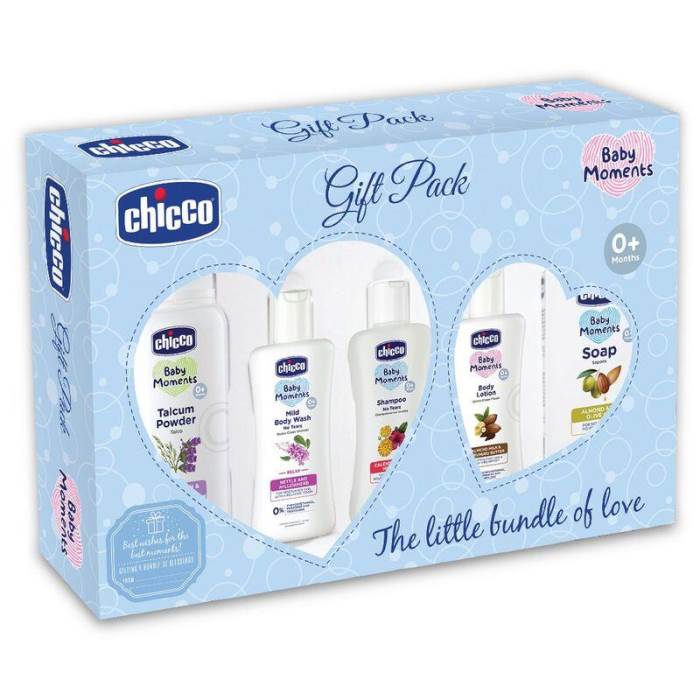 Chicco Baby Moments Essential Gift Pack Blue, Ideal Baby Gift Sets for Baby Shower, Newborn Gifting, New Parents, Birthd