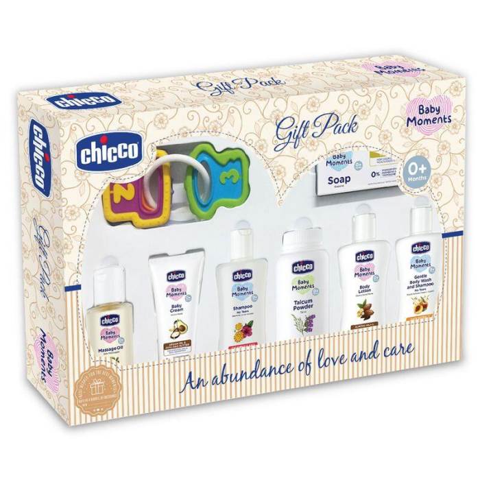 Chicco Baby Moments Caring Gift Pack White, Ideal Baby Gift Sets for Baby Shower, Newborn Gifting, New Parents, Birthday