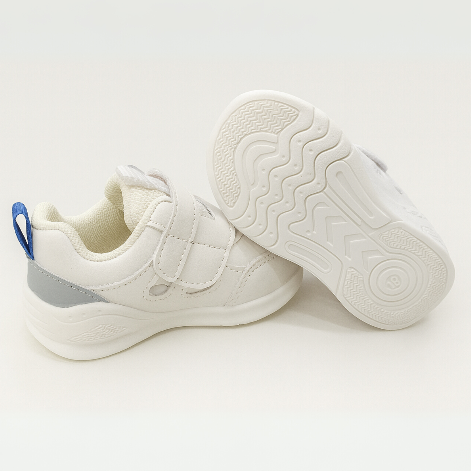 Smile Baby Boys LED Light-Up Sneakers with Cartoon Badge – Gray & Brown