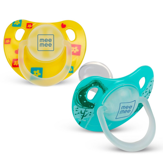 Mee Mee Baby Silicone Pacifier | Orthodontic Nipple for Oral Stimulation | Unique Shape to Support Psychological Breathing | Soother for Babies | Easy to Clean | 0-18 Months (Yellow/Green)