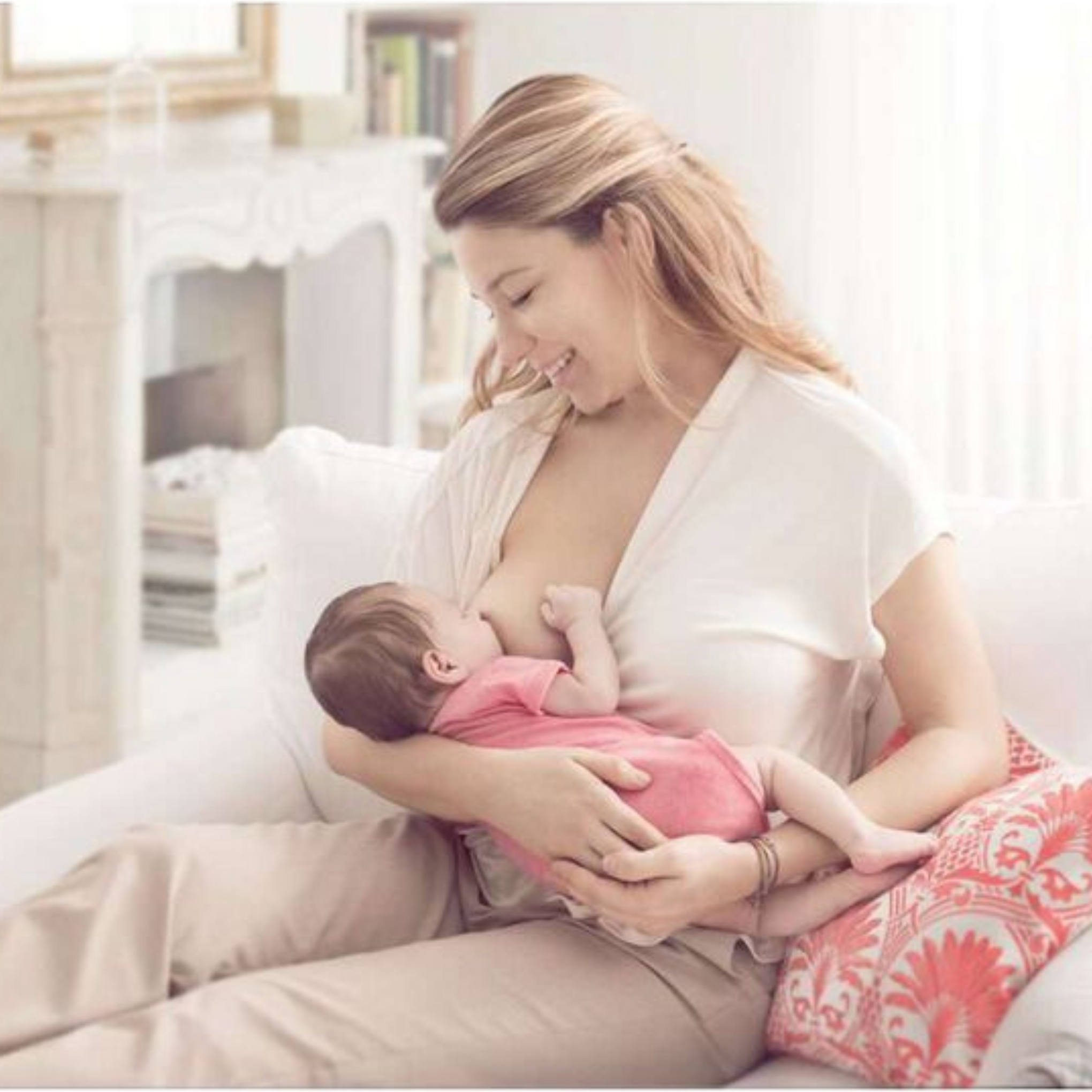 Chicco SkinToSkin Nipple Shields for Breastfeeding Mothers (2 Pieces) | Easy Milk Flow | Soft Silicone Teat with Perfect Latch | Skin To Skin Nipple Shields (M/L)
