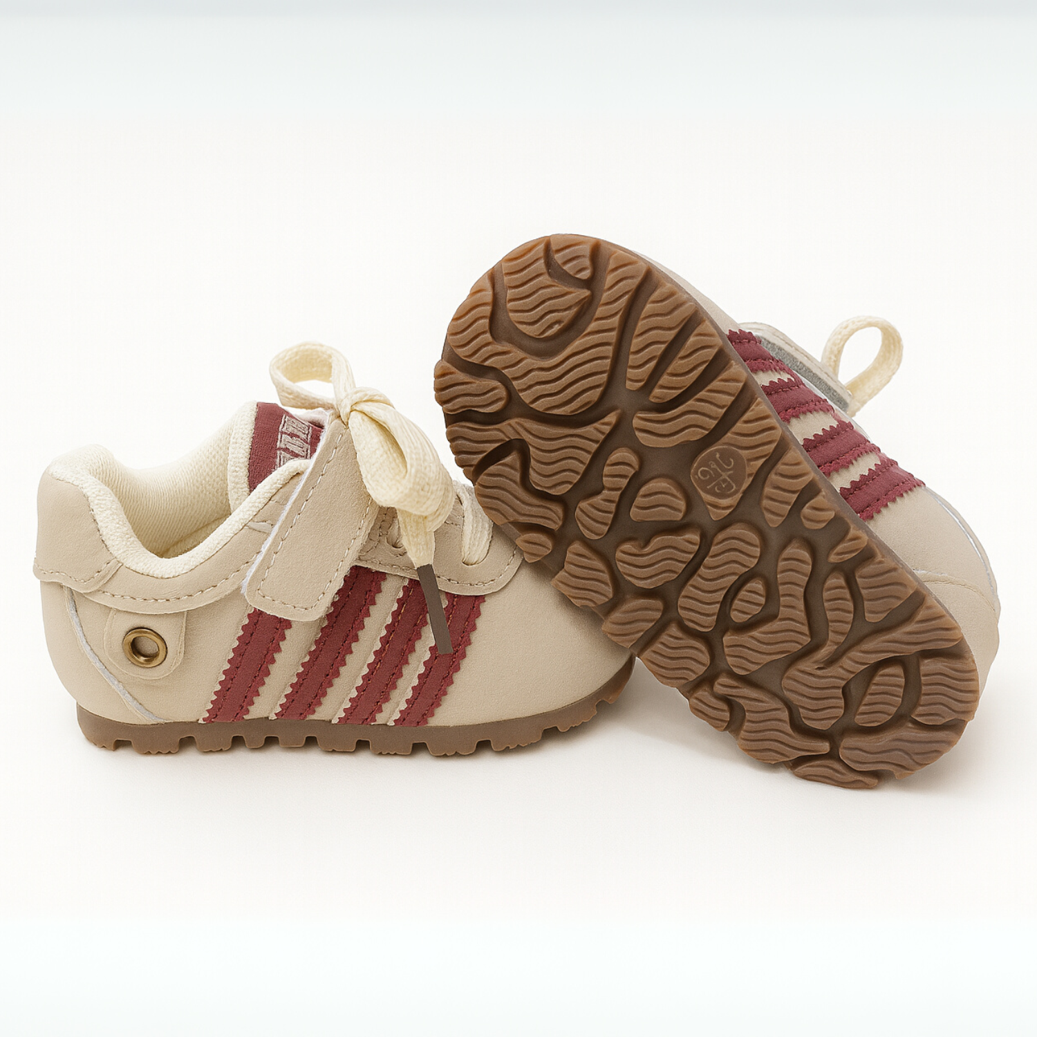 Smile Baby Kids Beige & Red Classic Lace-Up Sneakers