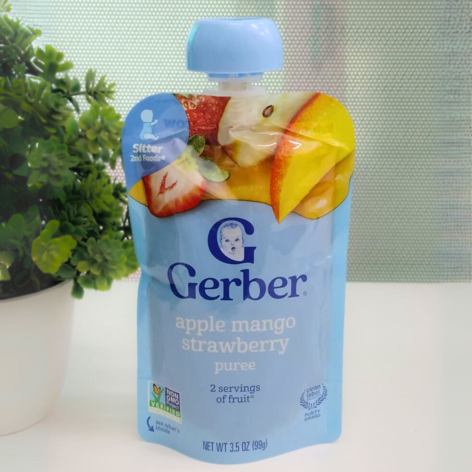Gerber Baby Food Pouches, Toddler 12+ Months, Apple Mango Strawberry, 3.5 Ounce