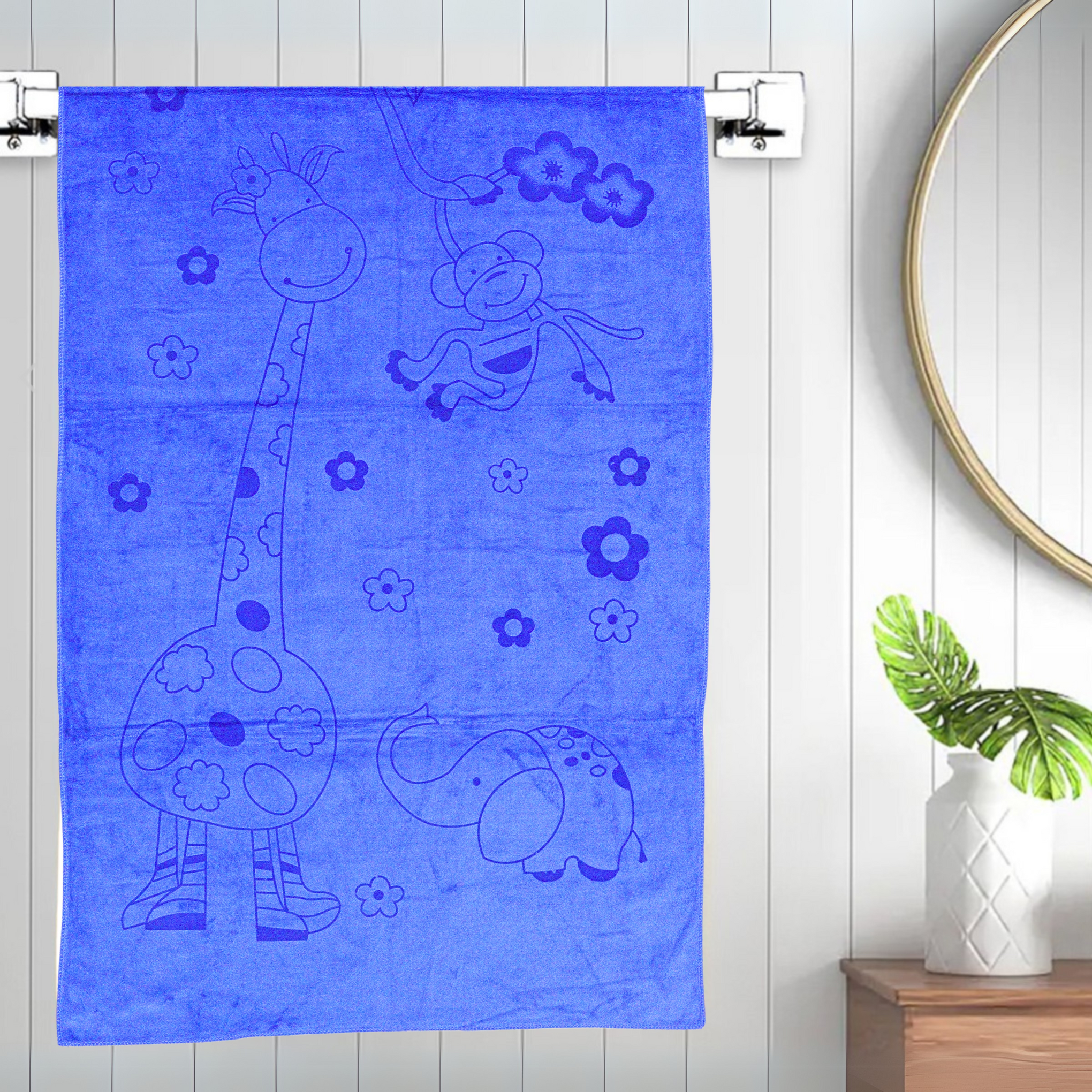 Smile Baby Kids Bath Towel For Girls Boys | Soft Premium Microfiber Quick Drying Towels for Unisex Kids | Cartoon Print Wash Dry Cloth Towel For Babies Toddlers, Pack Of 1, 70 x 140 CM, Animal Prints