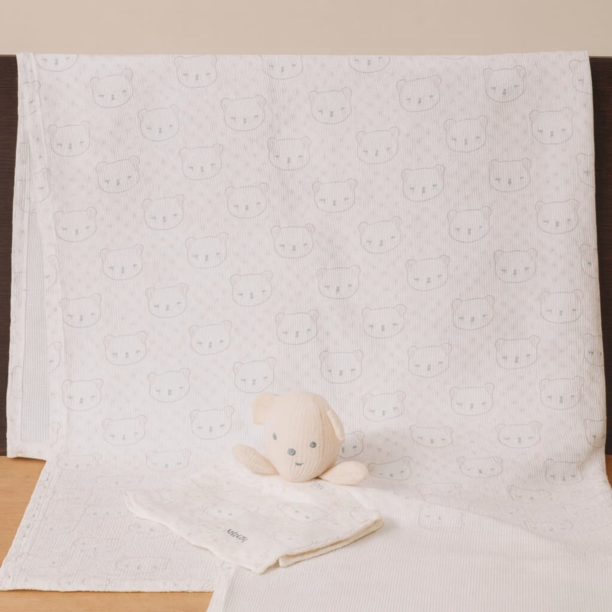 SUNNOZY Cute Bear Baby Blanket with Soft Toy – Pink | 75×100 cm | Ultra-Soft & Gentle for Newborns