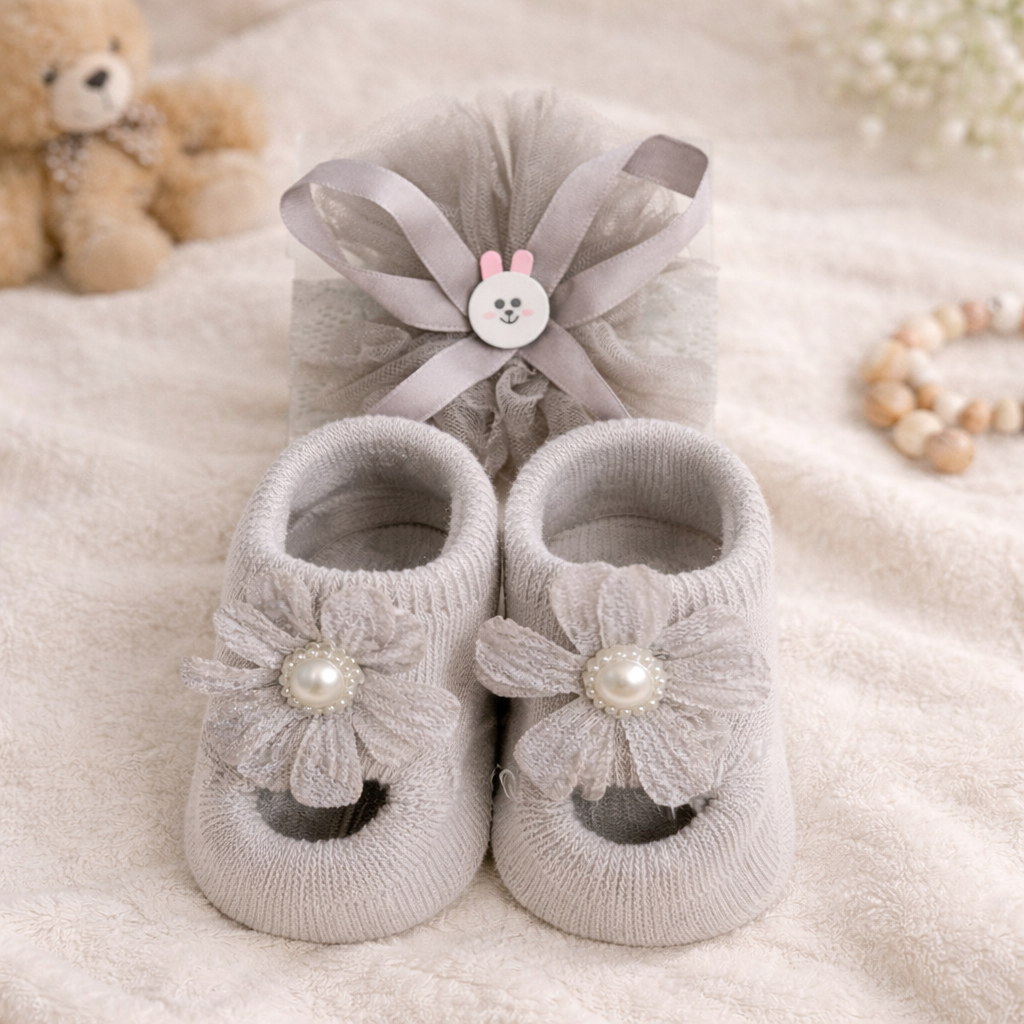 SMILE BABY Baby Girl Headband & Socks Set – Grey Flower Pearl Socks with Bunny Bow Headband (Size: 0–12 Months)