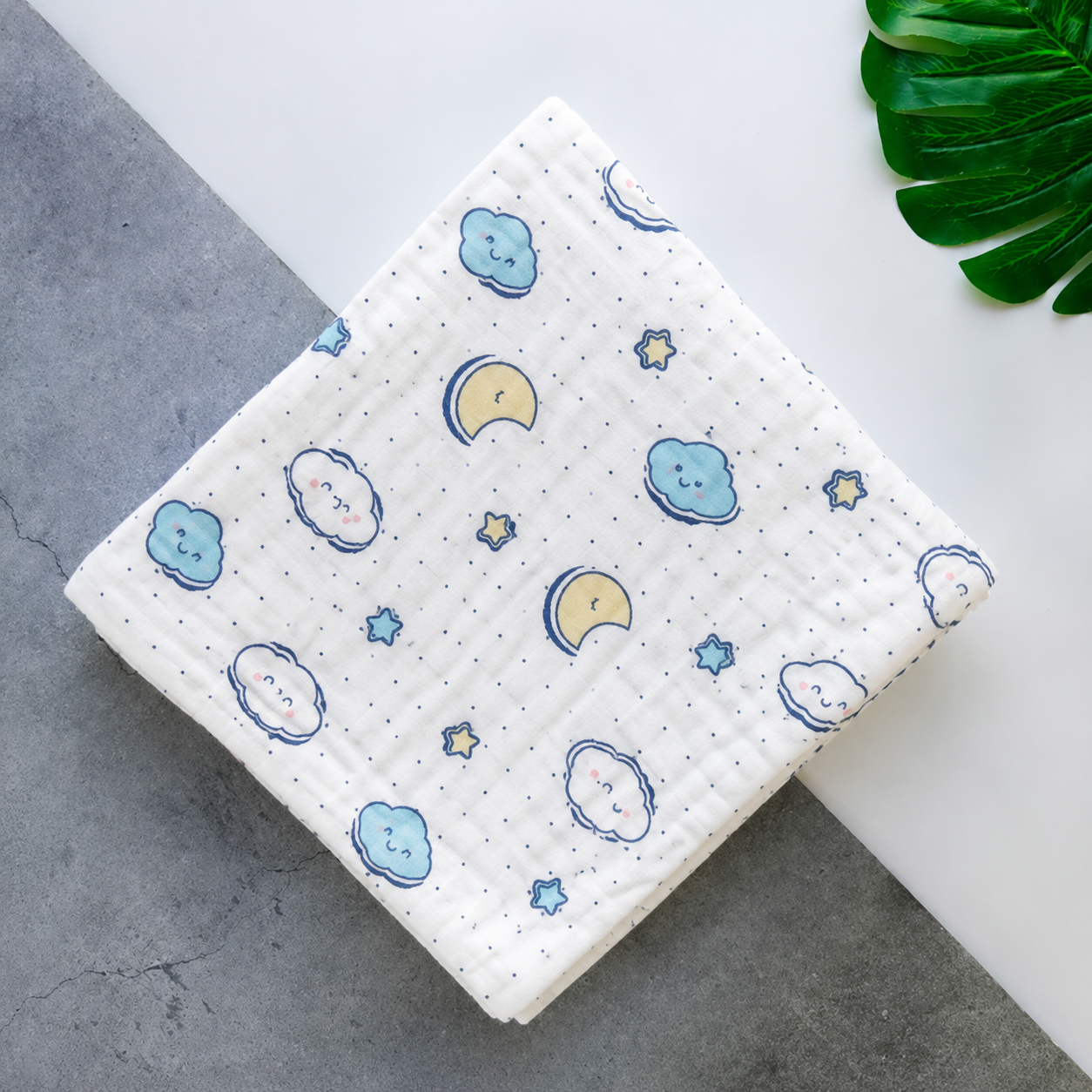 Smile Baby 7-Piece Newborn Gift Set | Muslin Hooded Wrapper Cum Towel, Swaddle, Vest, Nappy, Napkin, Burp Cloth & Bib | Soft Cotton | Star & Moon Print