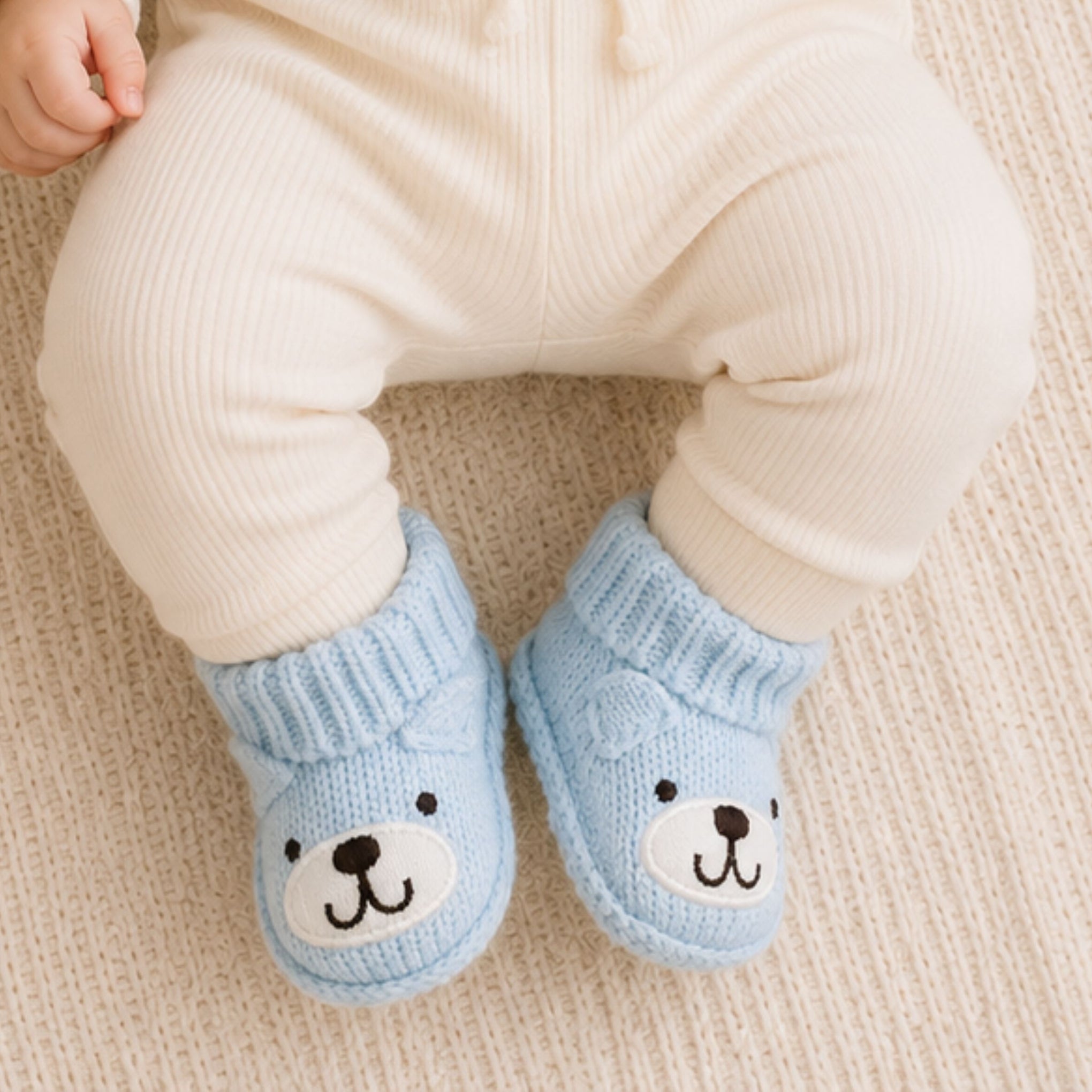 Smile Baby Newborn Baby Knitted Booties for Boys – Soft Warm Winter Baby Socks Shoes with Cute Bear Face Design – Sky Blue