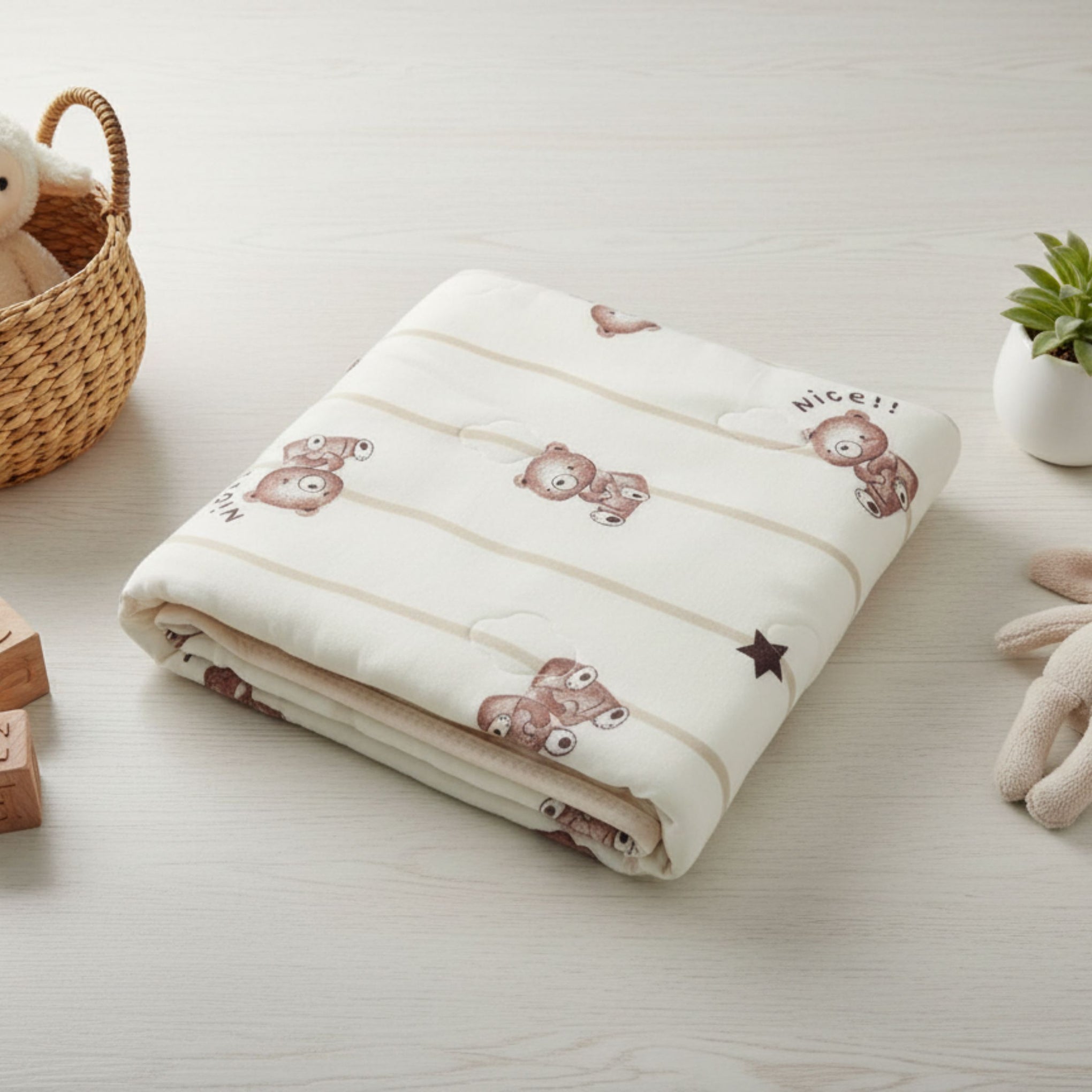 Smile Baby Muslin Blanket 100×100 cm – 4 Cute Prints (Flower, Teddy, Nice Teddy, Lily Flower)