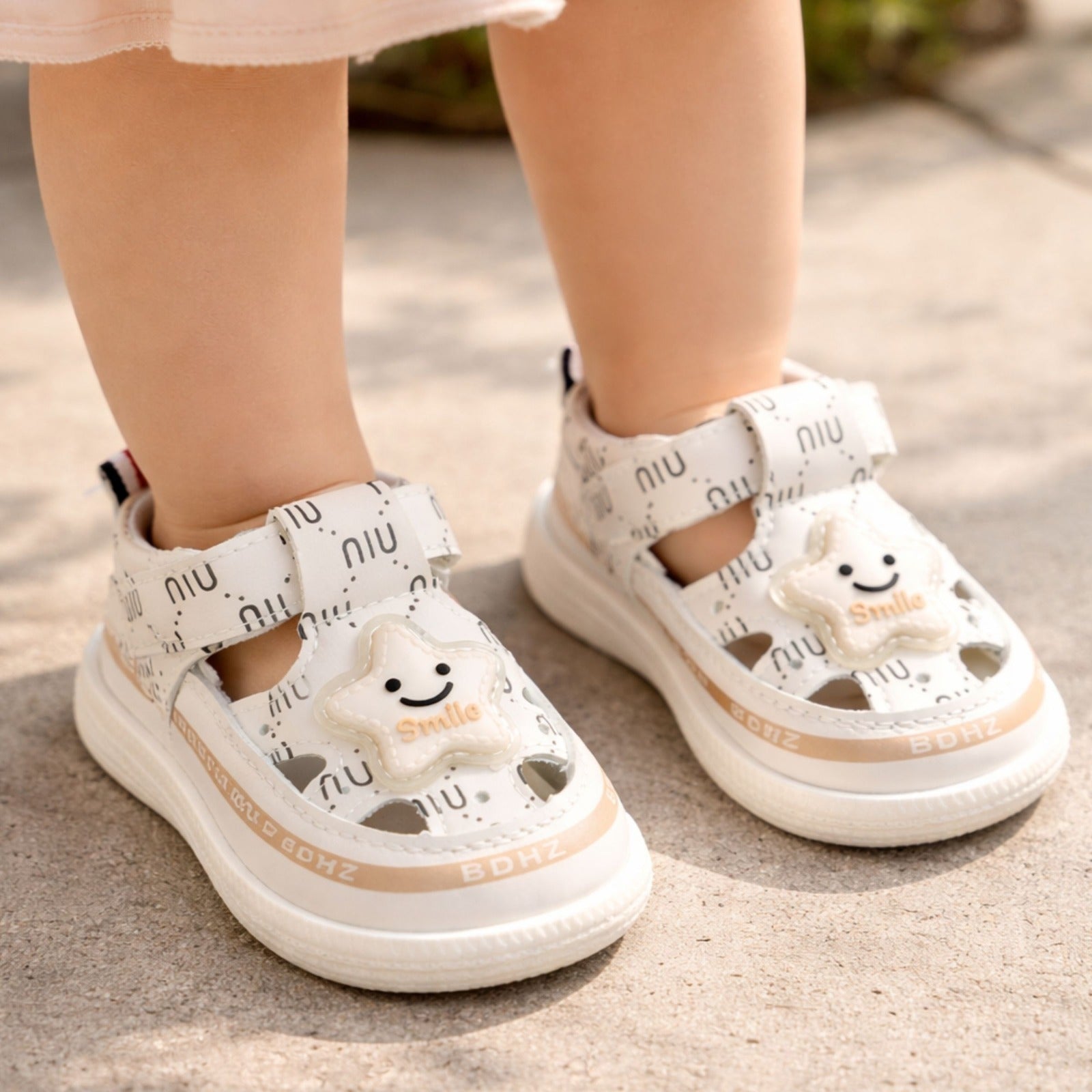 Smile Baby Infant White Star Sandals – Cute Soft First Walker Shoes (0 to 18 Months)