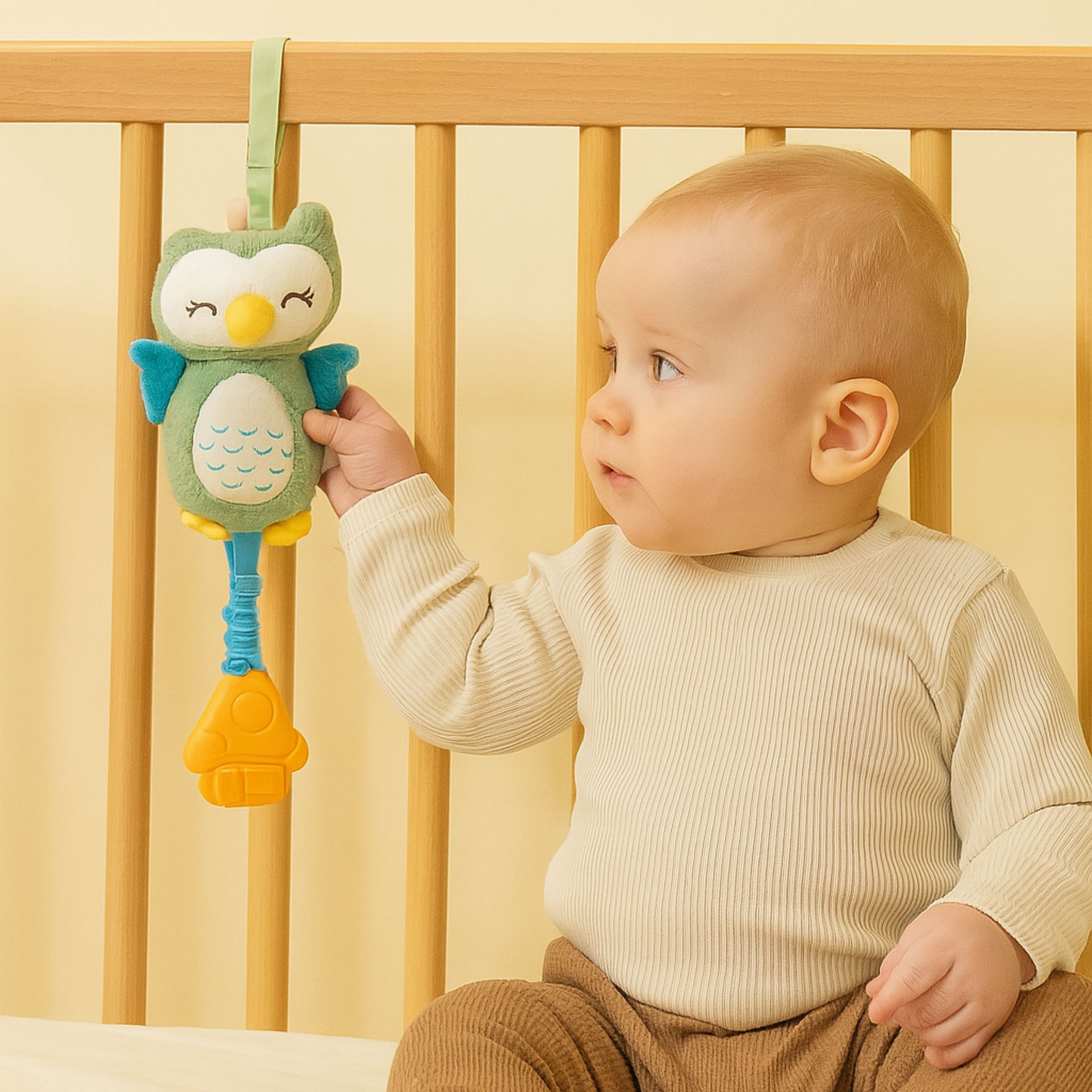 Mami&Baby Soft Owl Plush Hanging Toy – Teether & Pull Toy for Cribs, Car Seats & Strollers | Baby Activity Toy (0–12 Months)