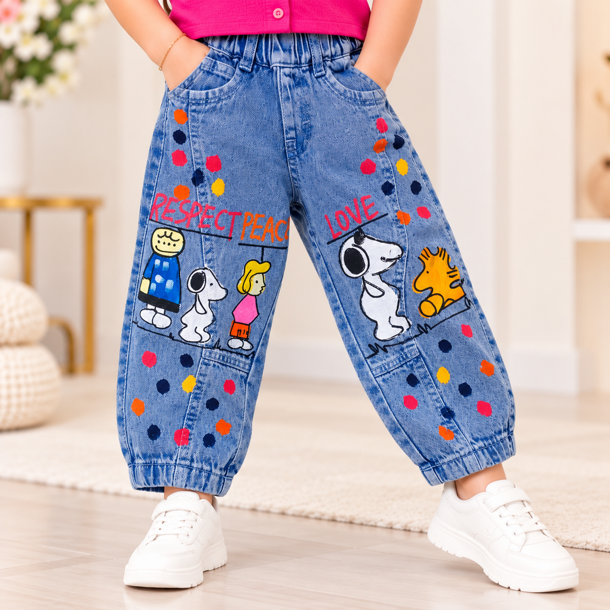 REVERSE X-TREME girls cartoon print balloon jeans front photoshoot